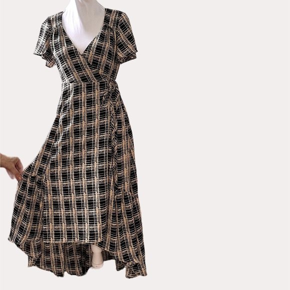 Urban Outfitters Black and White Plaid Midi Dress - Picture 2 of 13